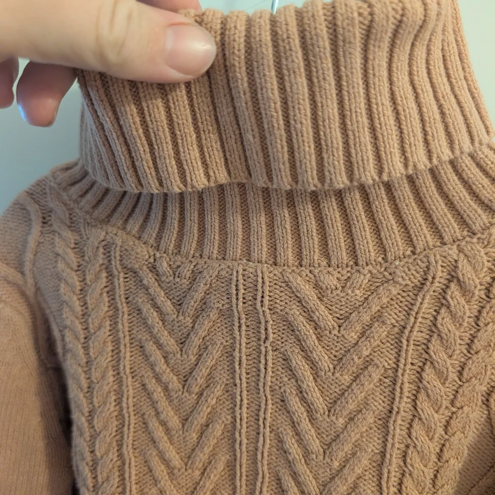 Tahari Tan Cable Knit Turtleneck and‎ Plaid Skirt Set